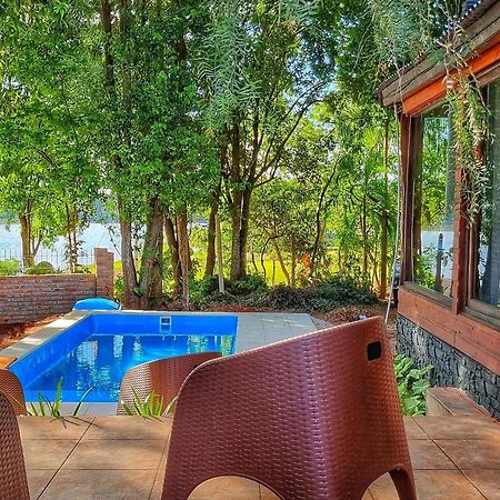 La Casa Del Lago Urugua-I Villa Puerto Iguazú Exteriör bild