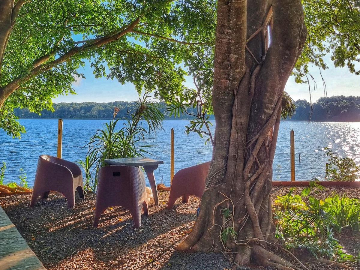 La Casa Del Lago Urugua-I Villa Puerto Iguazú Exteriör bild