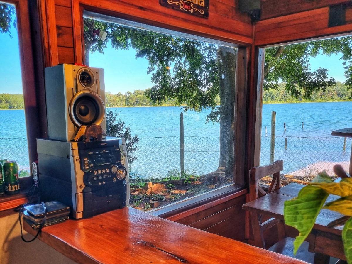La Casa Del Lago Urugua-I Villa Puerto Iguazú Exteriör bild