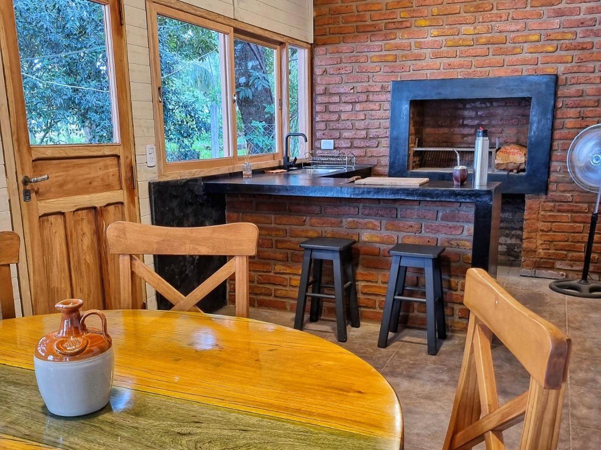 La Casa Del Lago Urugua-I Villa Puerto Iguazú Exteriör bild