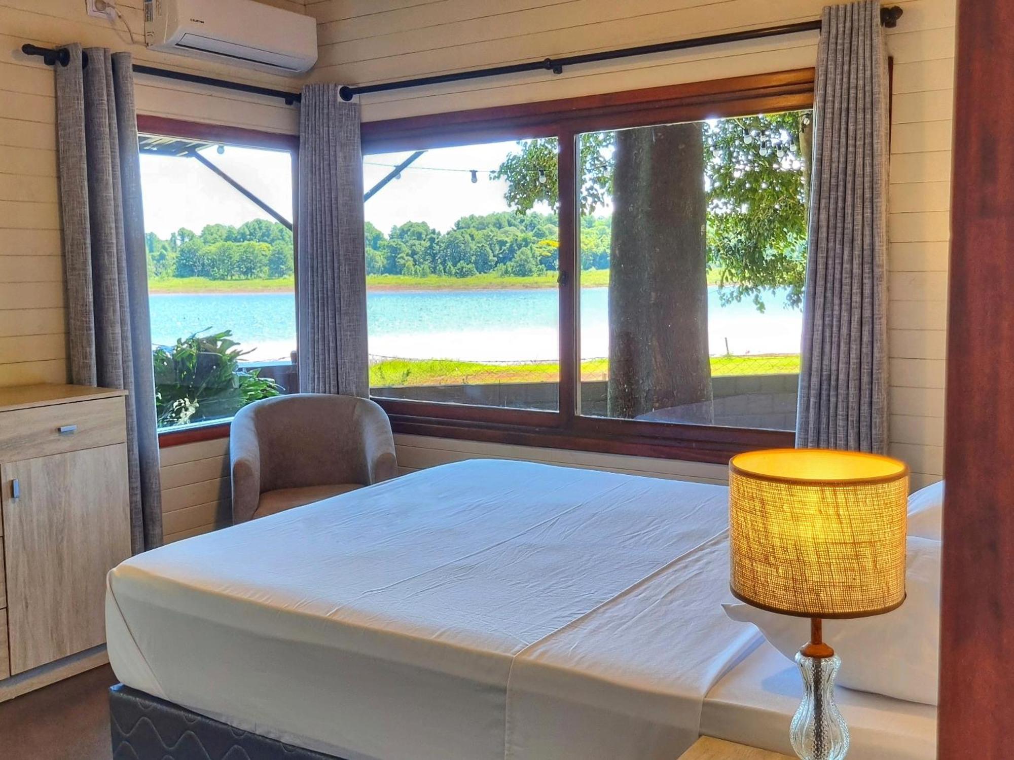 La Casa Del Lago Urugua-I Villa Puerto Iguazú Exteriör bild